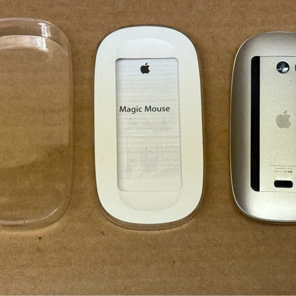 Apple Bluetooth Magic Mouse (w/ original packaging)